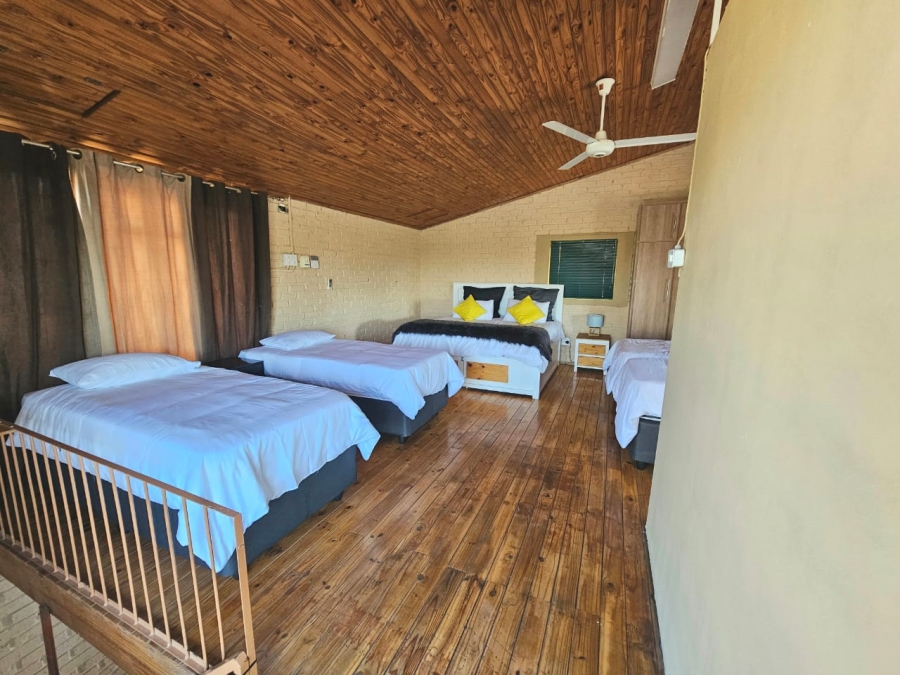 5 Bedroom Property for Sale in Bloemhof North West